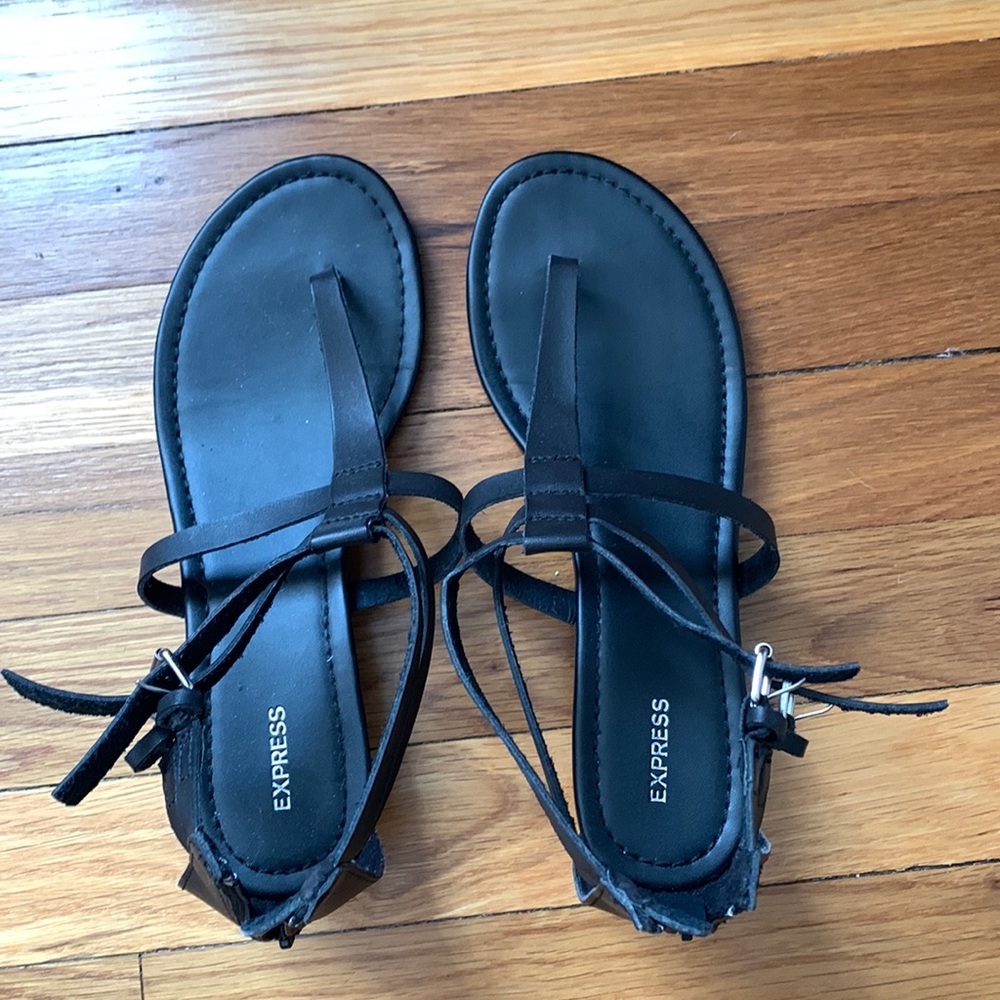 Express sandals